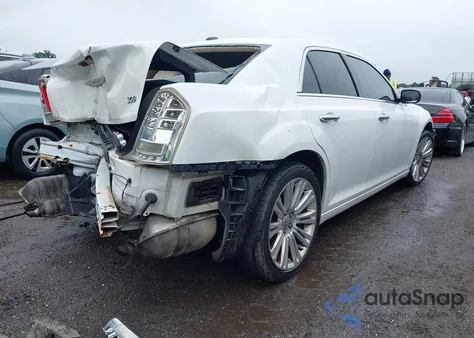 2011 Chrysler 300 Limited z USA, uszkodzony, nr VIN 2C3CA5CG7BH564621